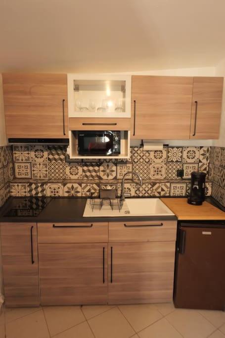 Appartement Centre Ville -- Pierrelatte Ngoại thất bức ảnh
