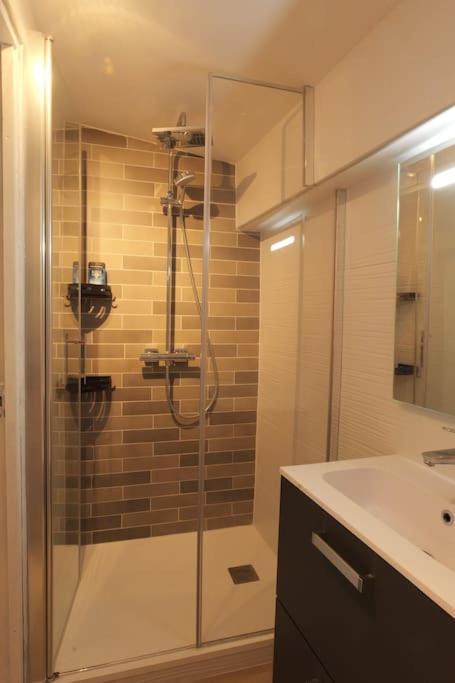 Appartement Centre Ville -- Pierrelatte Ngoại thất bức ảnh