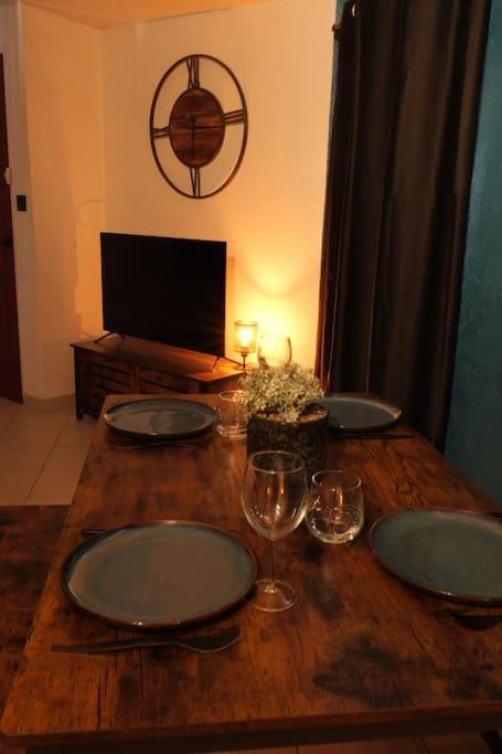 Appartement Centre Ville -- Pierrelatte Ngoại thất bức ảnh